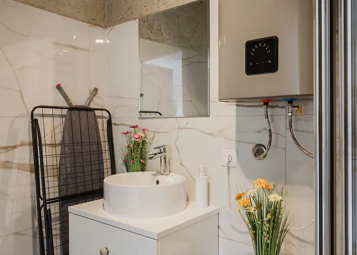 Grunwald Raszynska Bright By Bookinghost 포즈난