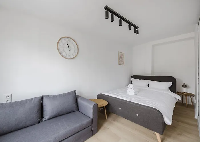 Grunwald Raszynska Bright By Bookinghost *