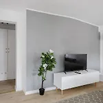 Apartment Grunwald Raszynska Bright By Bookinghost Poznan