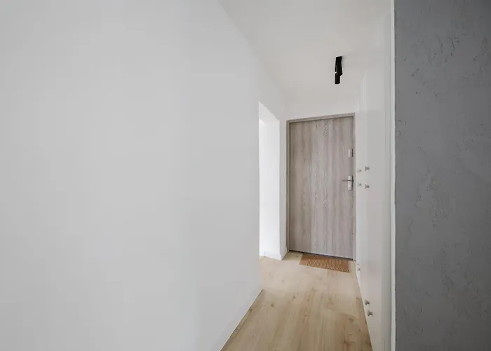 Grunwald Raszynska Bright By Bookinghost Apartamento