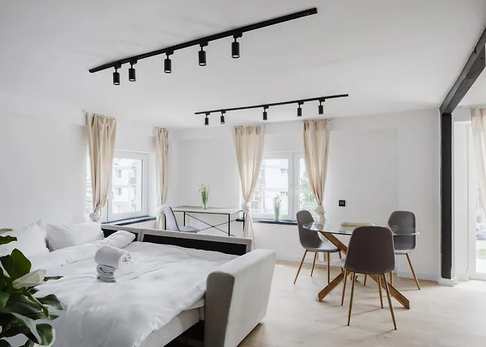 Grunwald Raszynska Bright By Bookinghost Apartamento