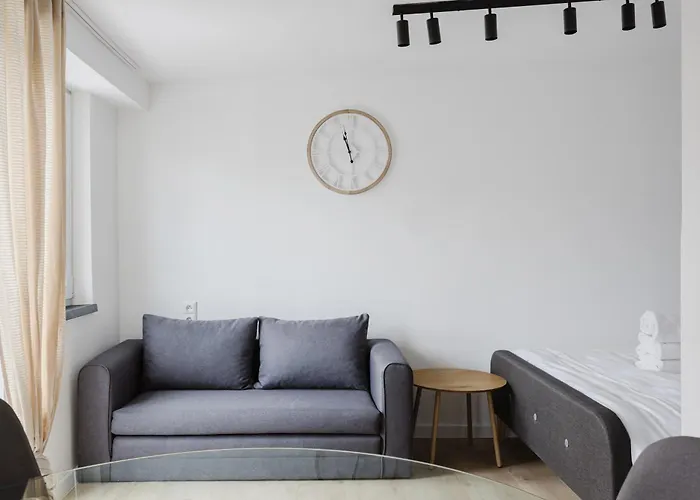 Grunwald Raszynska Bright By Bookinghost Apartamento